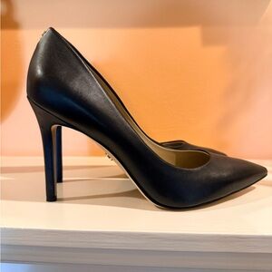 Classic Black Leather Pointed Toe Pumps - Women's Heels